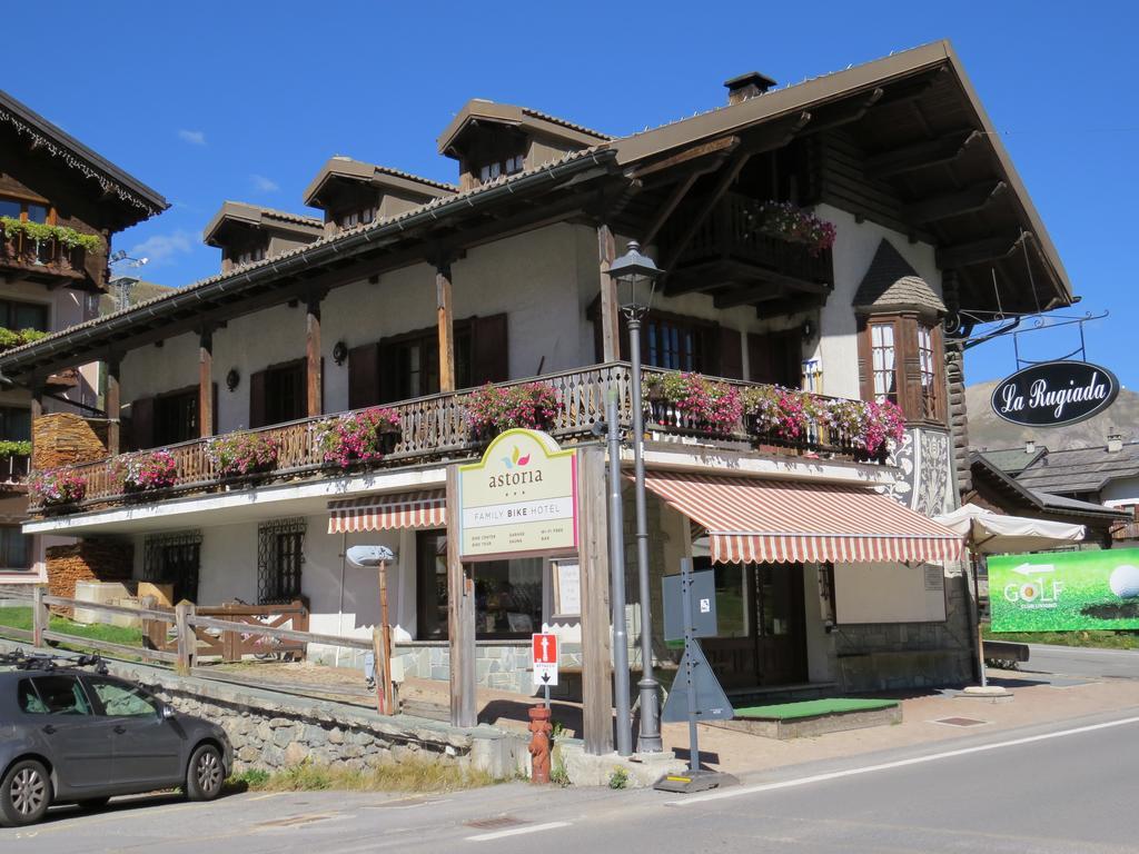 Villa La Rugiada Myholiday Livigno Exteriör bild